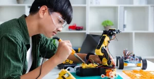 Read more about the article Benefits of STEM Education – 7 benefits for future success